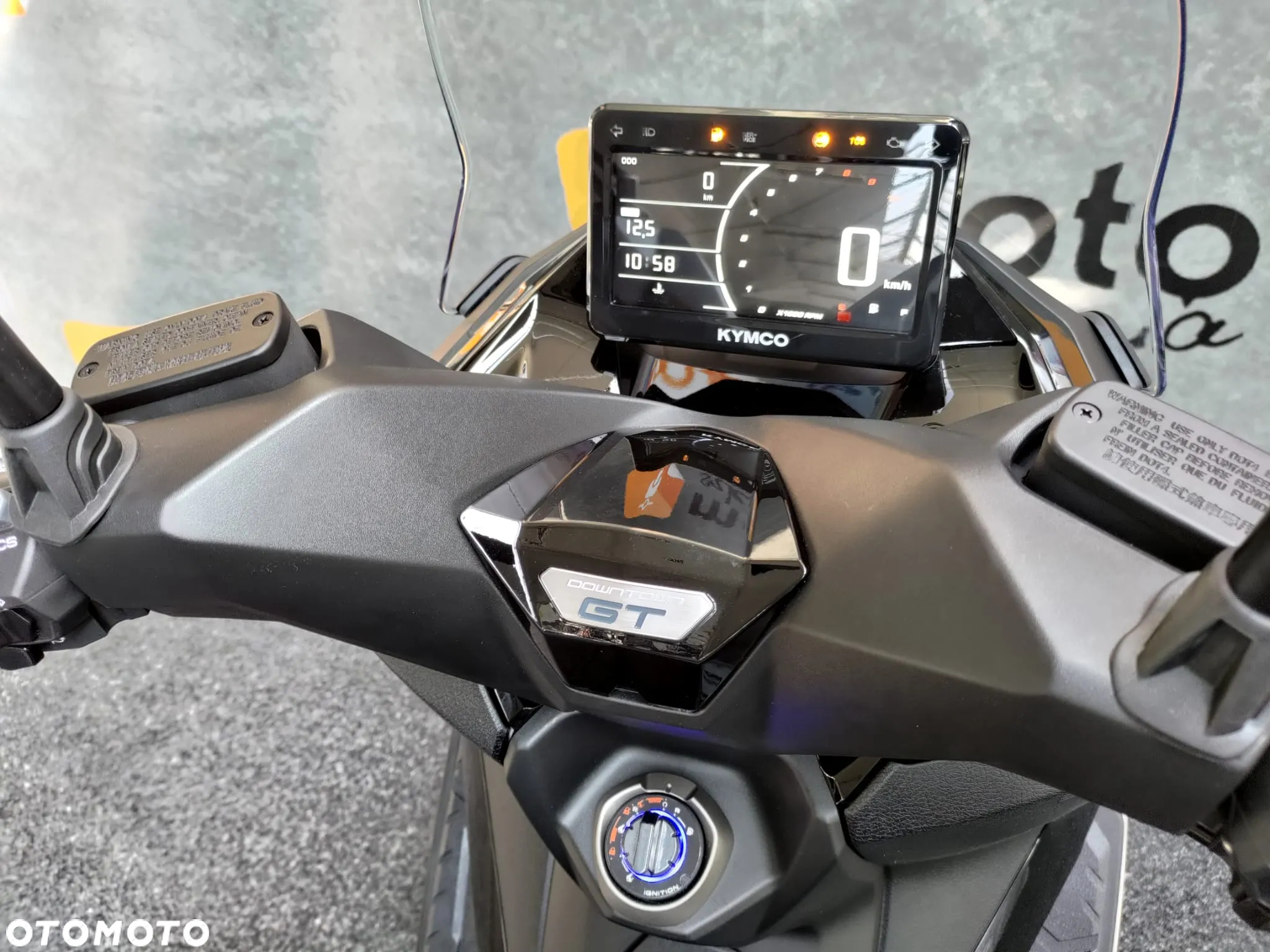 Kymco Downtown - 12