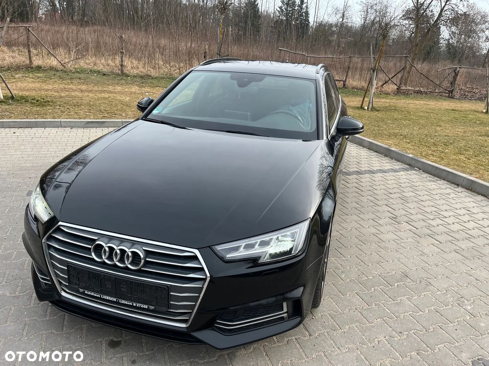 Audi A4 Avant 2.0 TDI DPF clean diesel quattro S line Sportpaket - 11