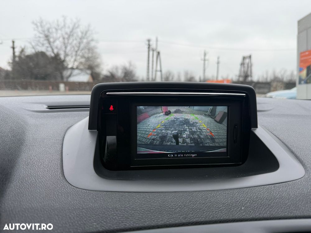 Renault Megane ENERGY dCi 110 Start & Stop Bose Edition - 27