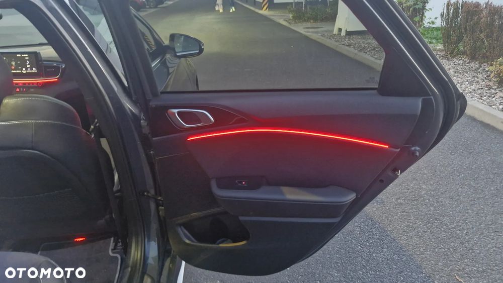 Kia ProCeed 1.6 CRDi GT Line DCT - 22