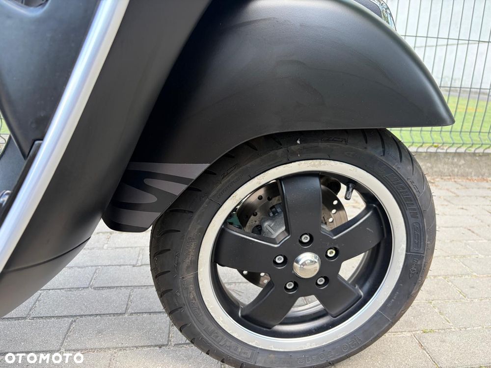 Vespa GTS - 6