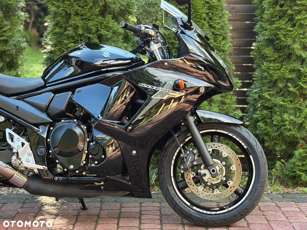 Suzuki GSX - 10