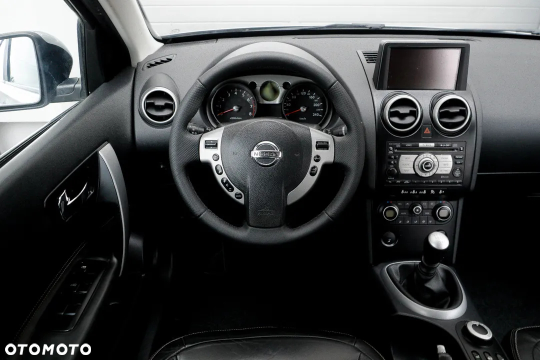 Nissan Qashqai 2.0 4x4 Tekna - 34
