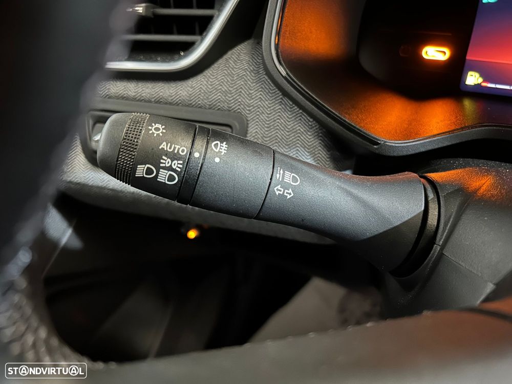 Renault Clio 1.0 TCe Techno Bi-Fuel - 32