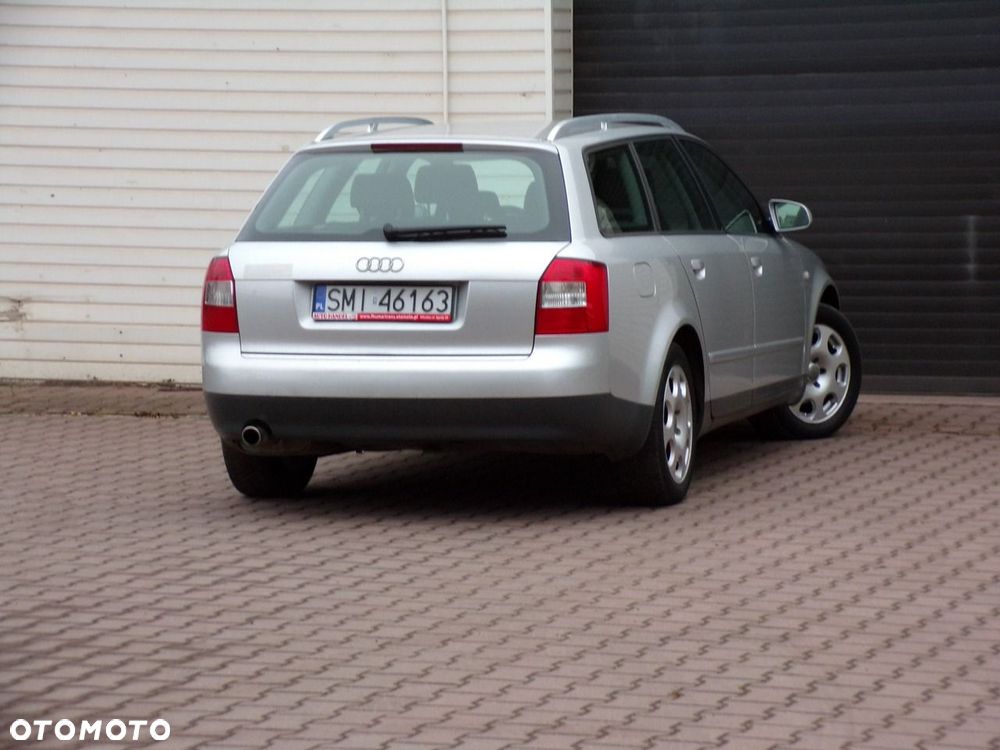 Audi A4 Avant - 10