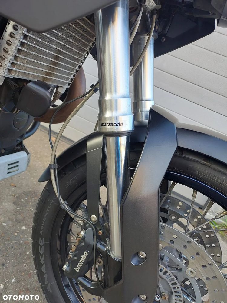 Moto Guzzi Stelvio - 11