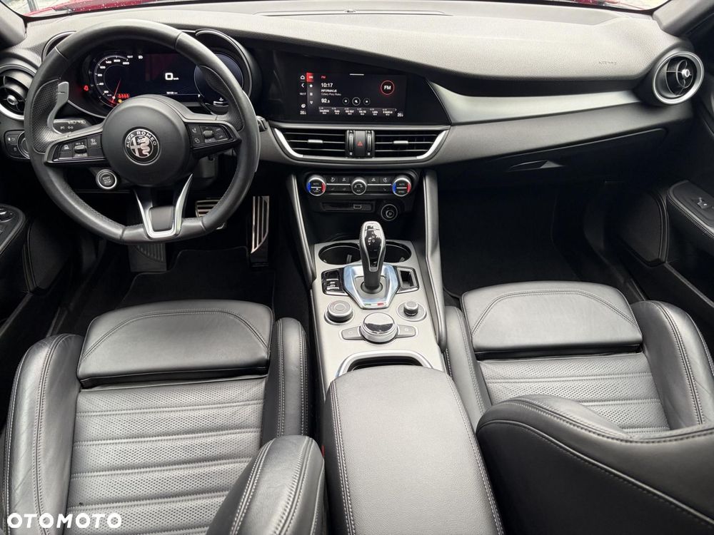 Alfa Romeo Giulia - 13