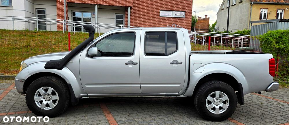Nissan Frontier - 2