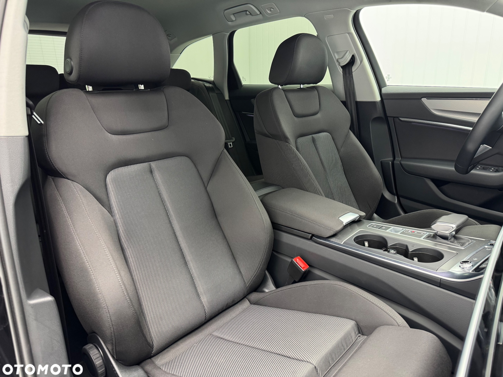 Audi A6 Avant 40 TDI quattro S tronic - 25