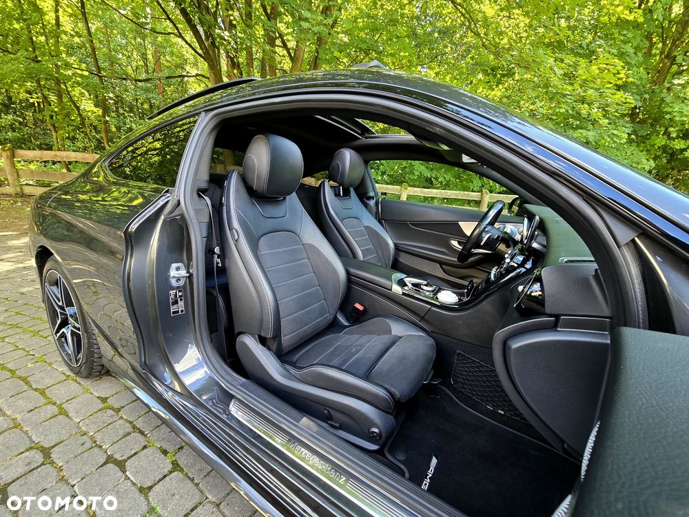 Mercedes-Benz Klasa C 300 4MATIC 9G-TRONIC - 15