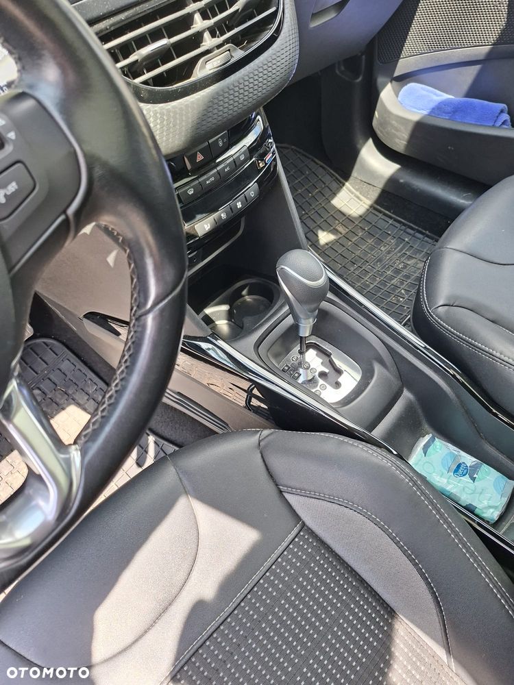 Peugeot 2008 1.2 Pure Tech Allure S&S EAT6 - 6