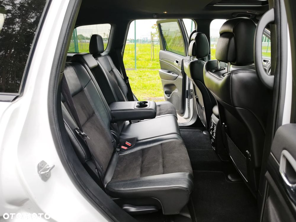 Jeep Grand Cherokee 3.6 V6 Laredo - 24