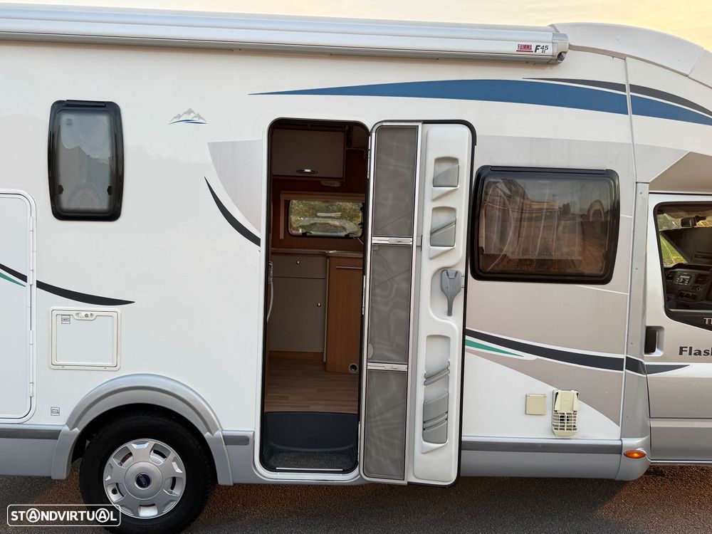 Chausson Flash 12 5Lugares - 9