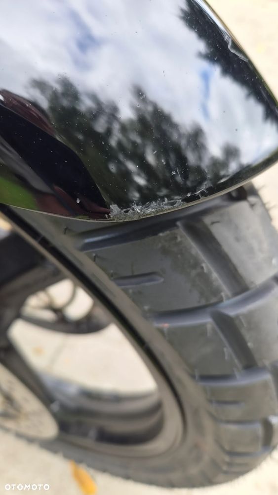 Suzuki V-STROM - 35