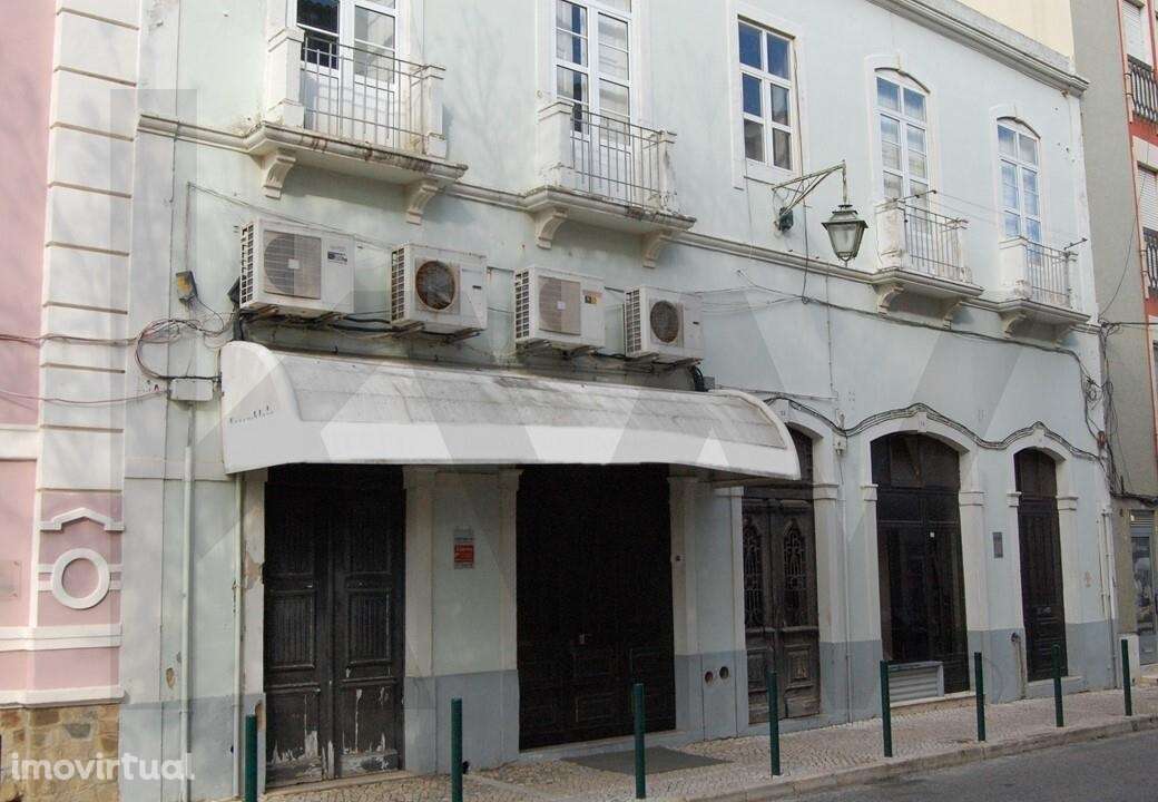 Prédio no centro de Vila Franca de Xira - Grande imagem: 4/8