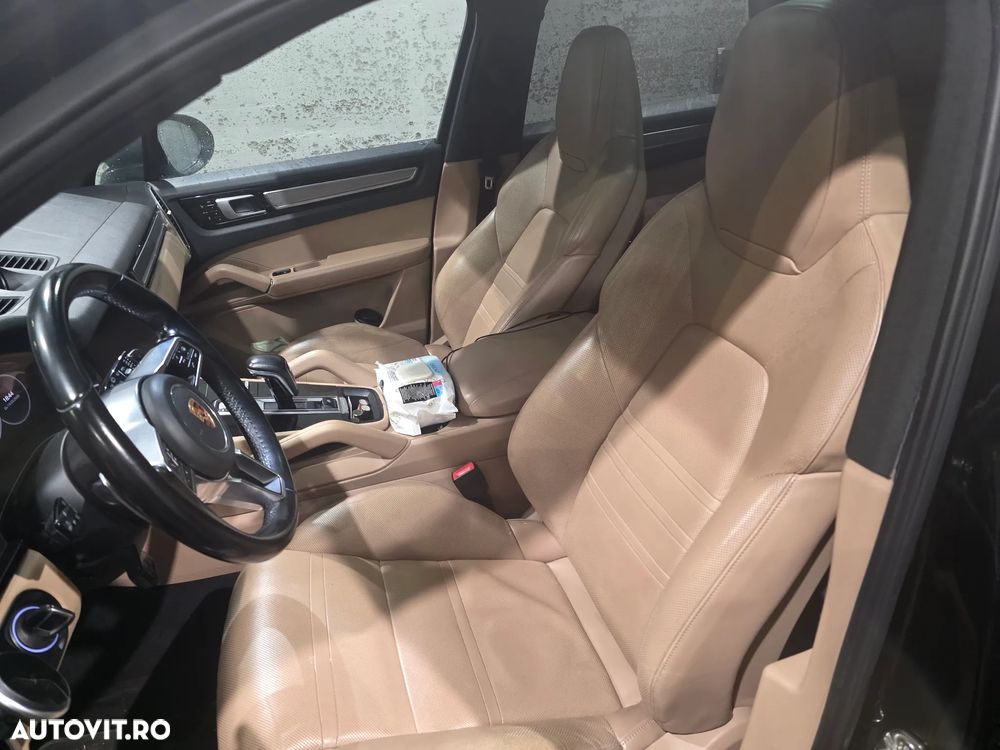 Porsche Cayenne - 13