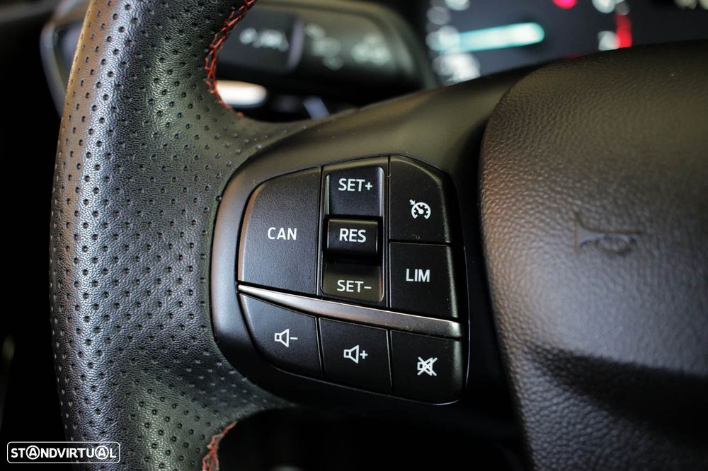 Ford Fiesta 1.0 EcoBoost MHEV ST-Line - 18