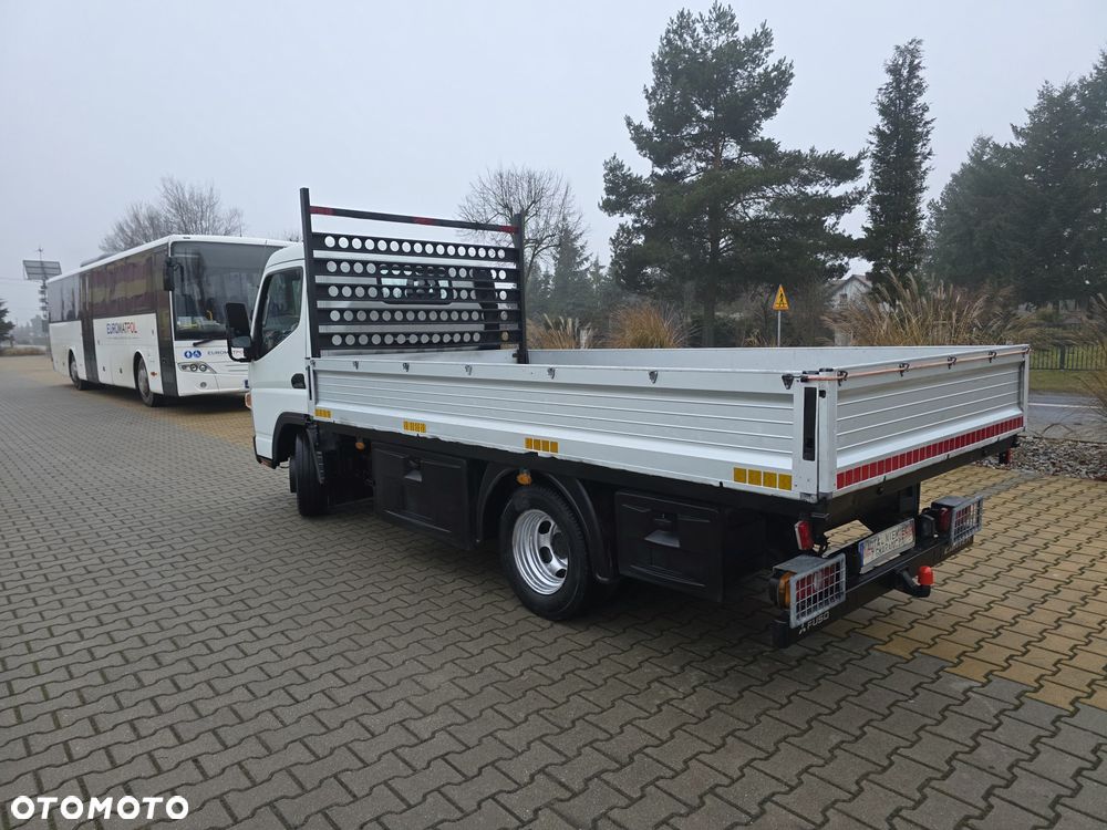 Mitsubishi Fuso Canter - 9