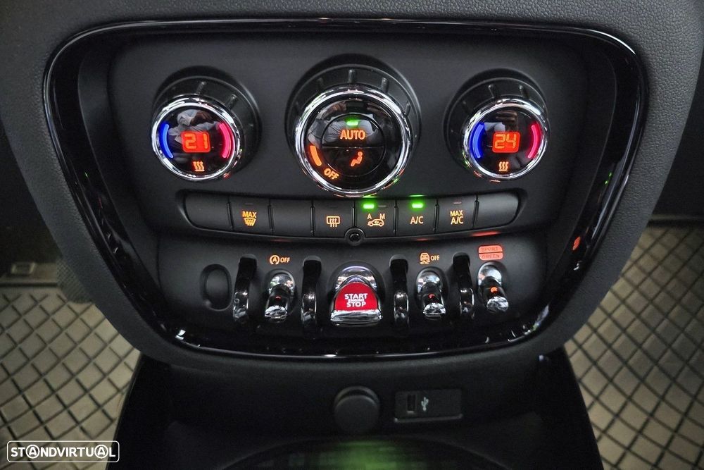 MINI Clubman One D - 27