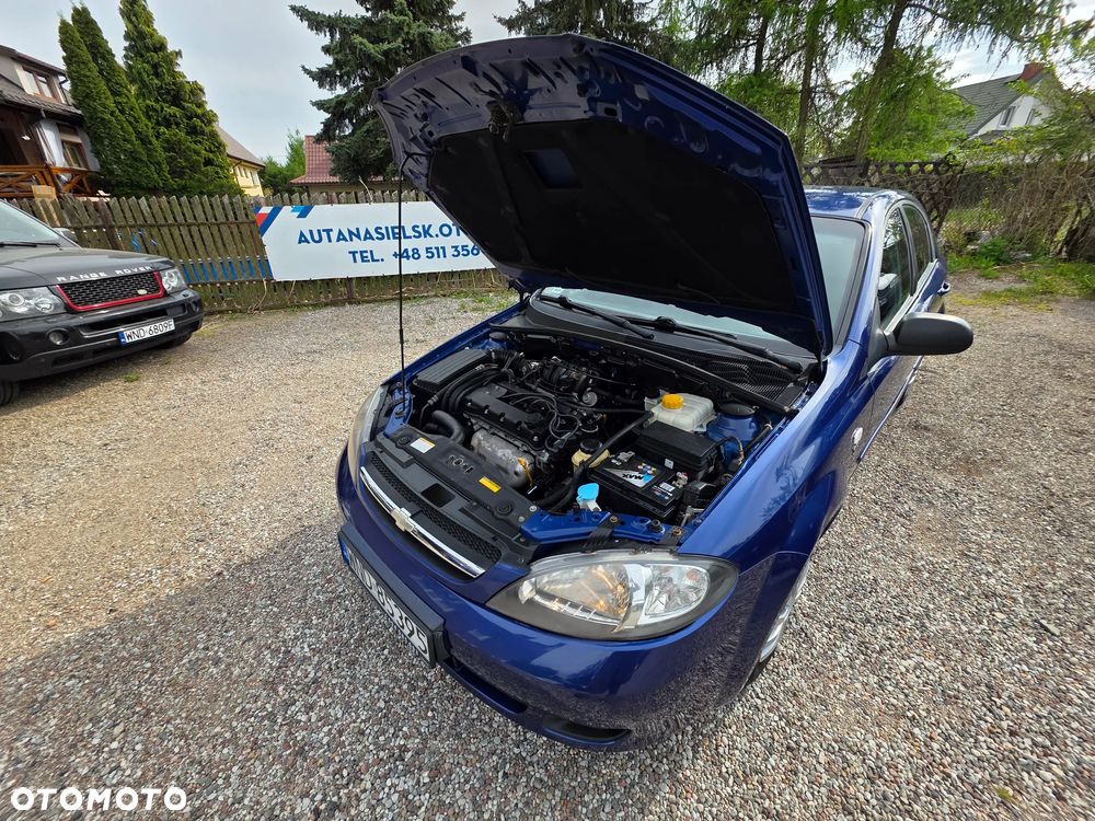 Chevrolet Lacetti 1.4 SE - 11