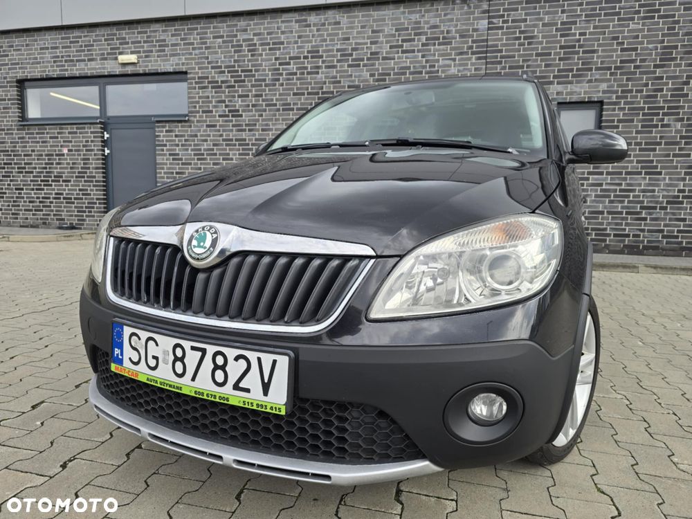 Skoda Roomster 1.6 TDI DPF Scout PLUS EDITION - 4