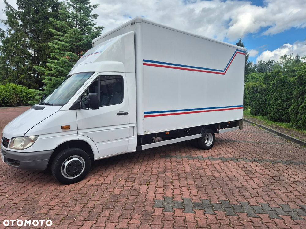 Mercedes-Benz Sprinter - 18