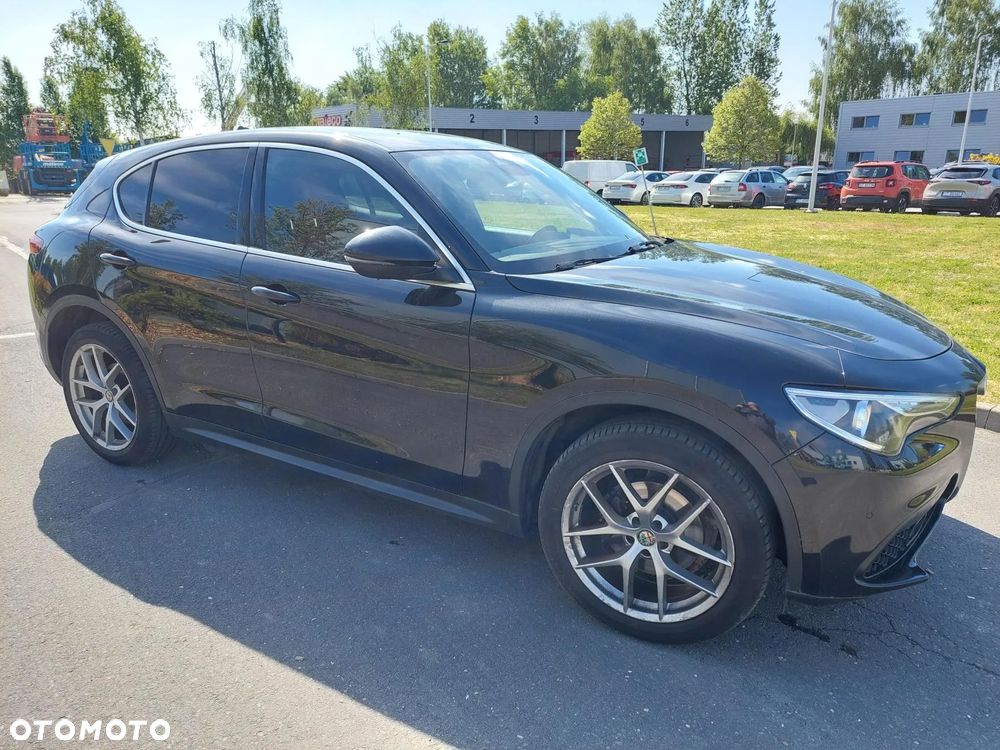 Alfa Romeo Stelvio 2.0 Turbo Executive Q4 - 4