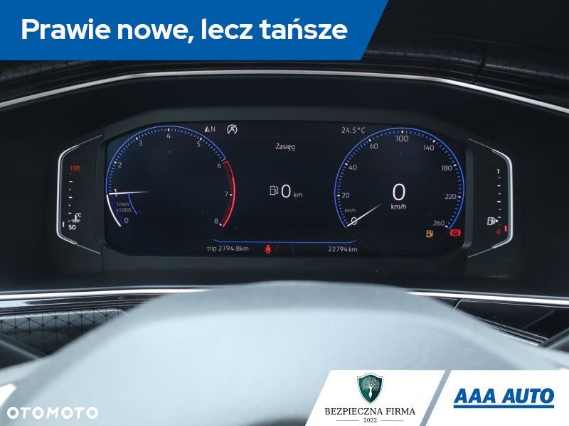 Volkswagen T-Cross - 13