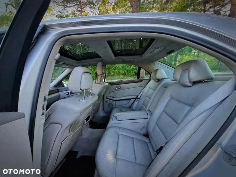 Mercedes-Benz Klasa E 350 CGI BlueEffICIENCY - 16