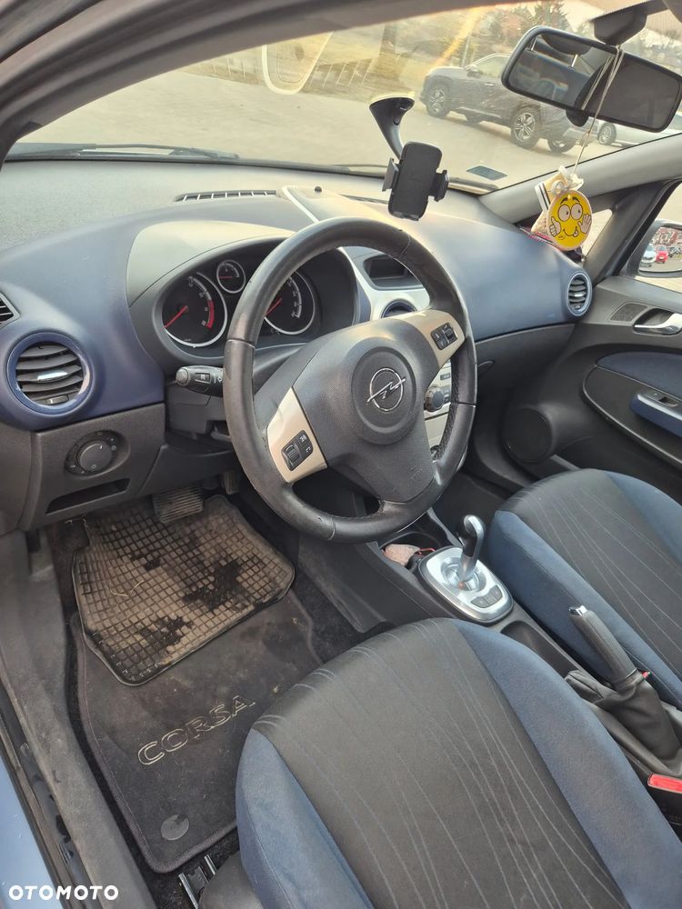 Opel Corsa 1.2 16V Cosmo EasyTronic - 6