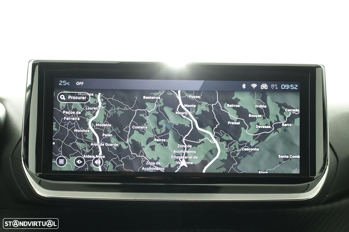 Peugeot 2008 1.2 PureTech Allure - 11