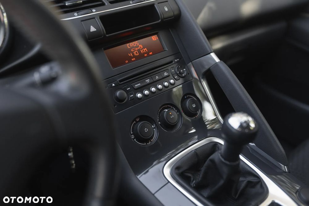 Peugeot 3008 1.6 Trendy - 23