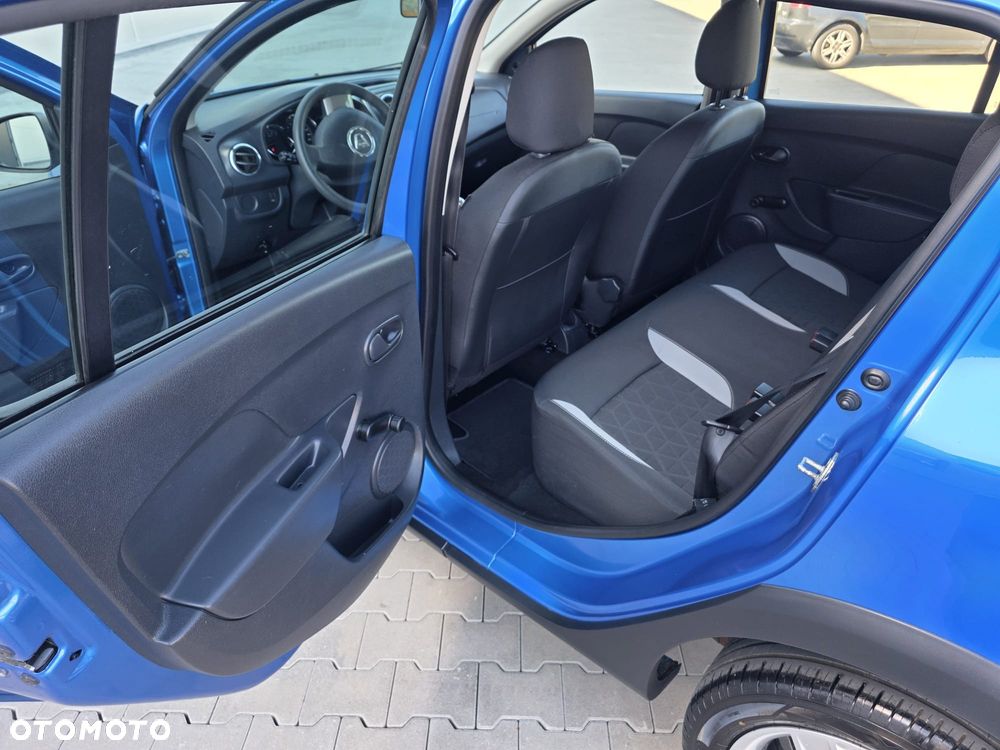 Dacia Sandero Stepway TCe 90 (S&S) Celebration - 17
