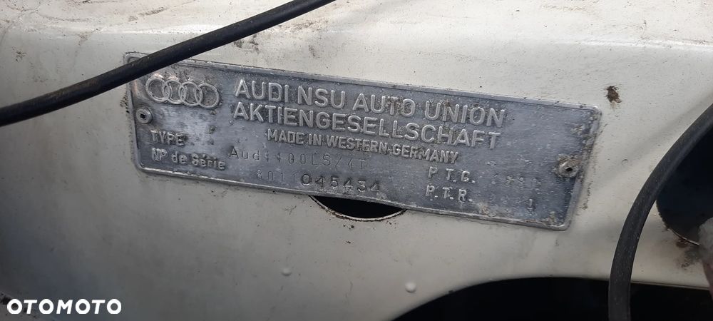 Audi 100 - 8