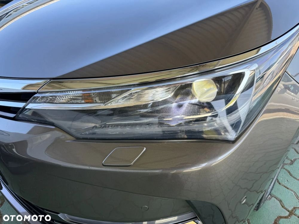 Toyota Corolla 1.6 50th Anniversary MS - 7