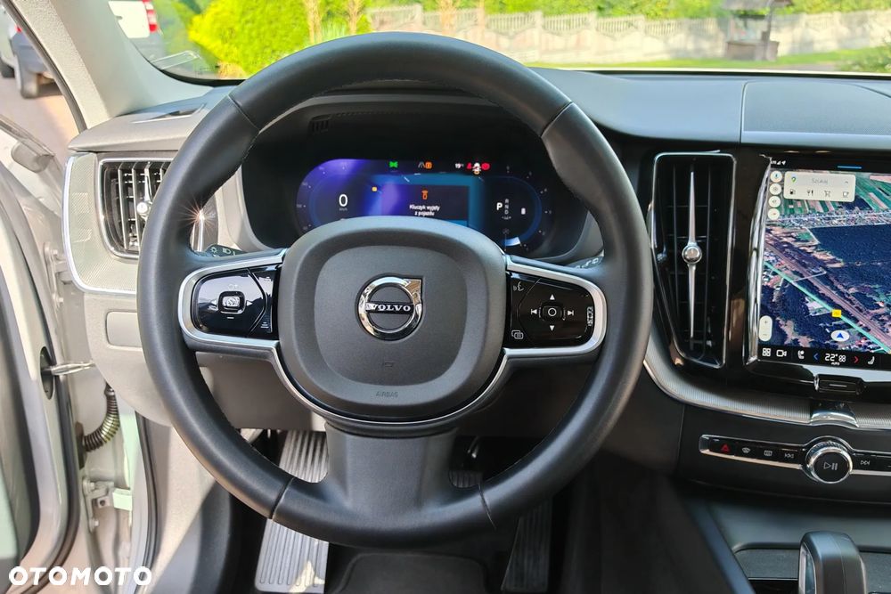 Volvo XC 60 B4 D AWD Plus Dark - 26