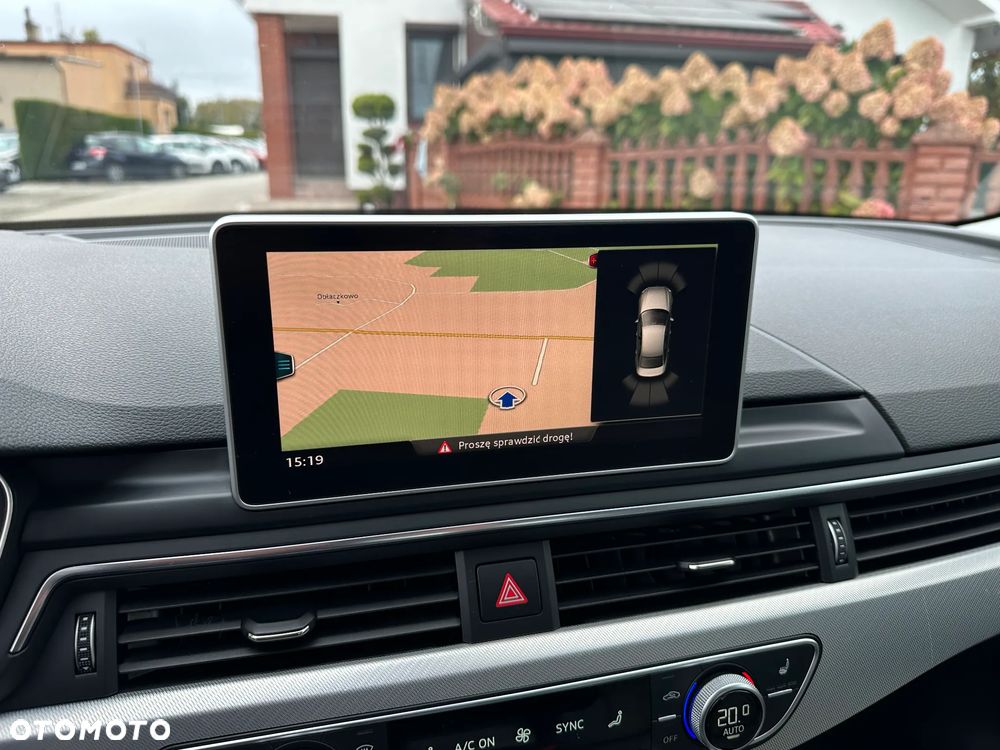 Audi A4 Limousine - 12