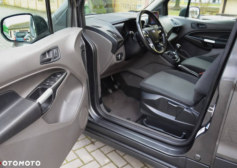 Ford Tourneo Connect - 16