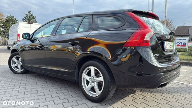 Volvo V60 D3 Geartronic Momentum - 15