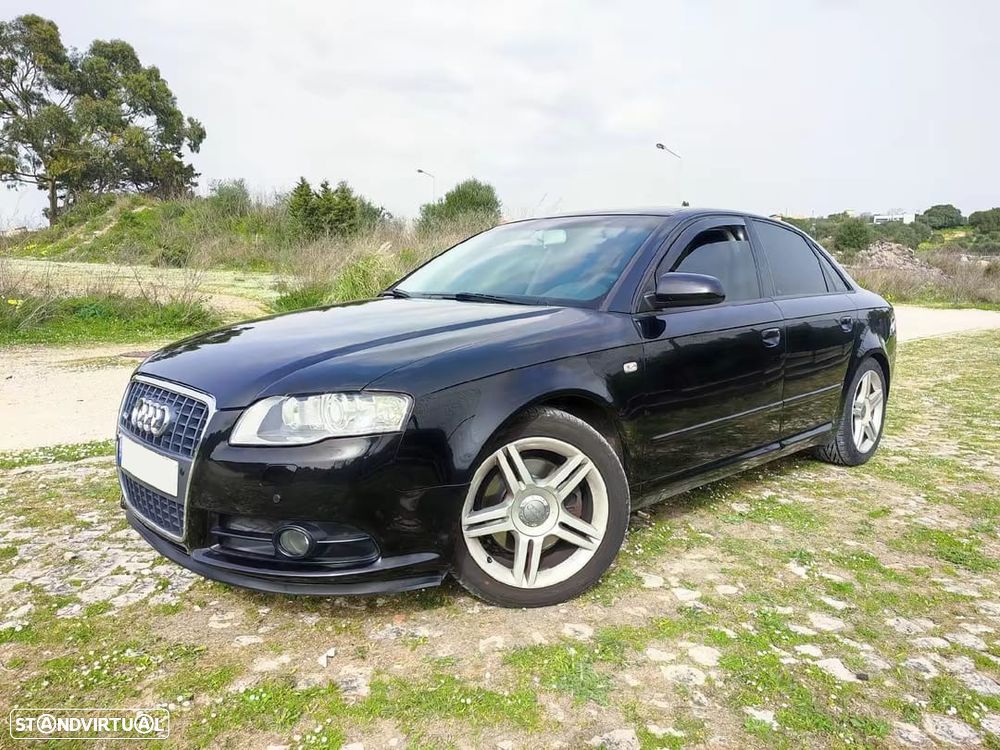 Audi A4 2.0 TDI S-line - 2