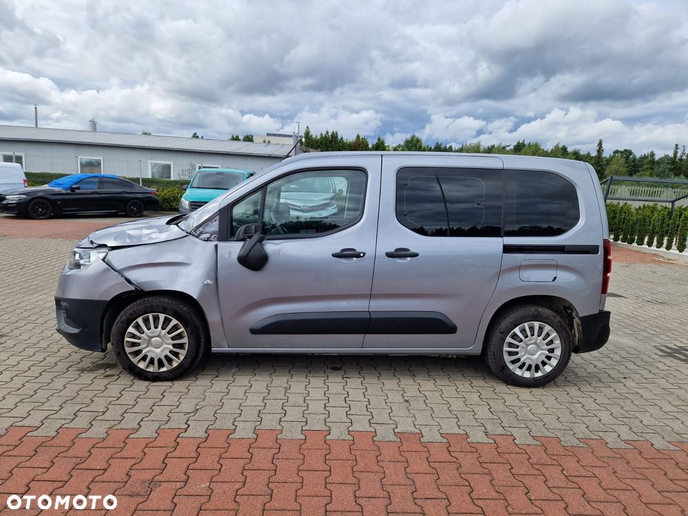 Toyota Proace City Verso 1.5 D-4D Family - 3