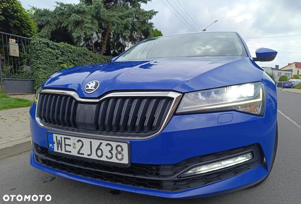 Skoda Superb 2.0 TDI Ambition - 2