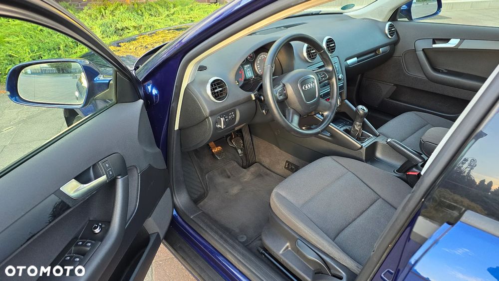 Audi A3 Sportback - 9