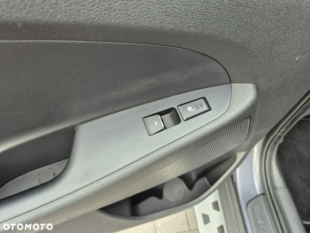 Hyundai Tucson - 13