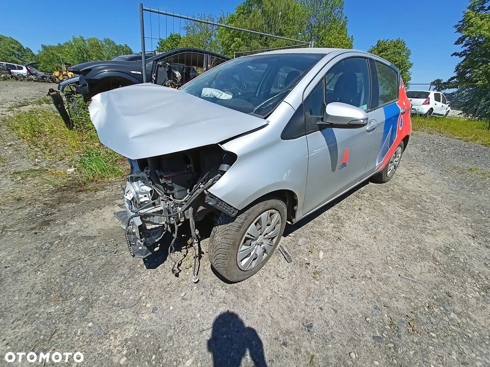 Toyota Yaris III 1.4 D4D Cała na CZĘŚCI - 4