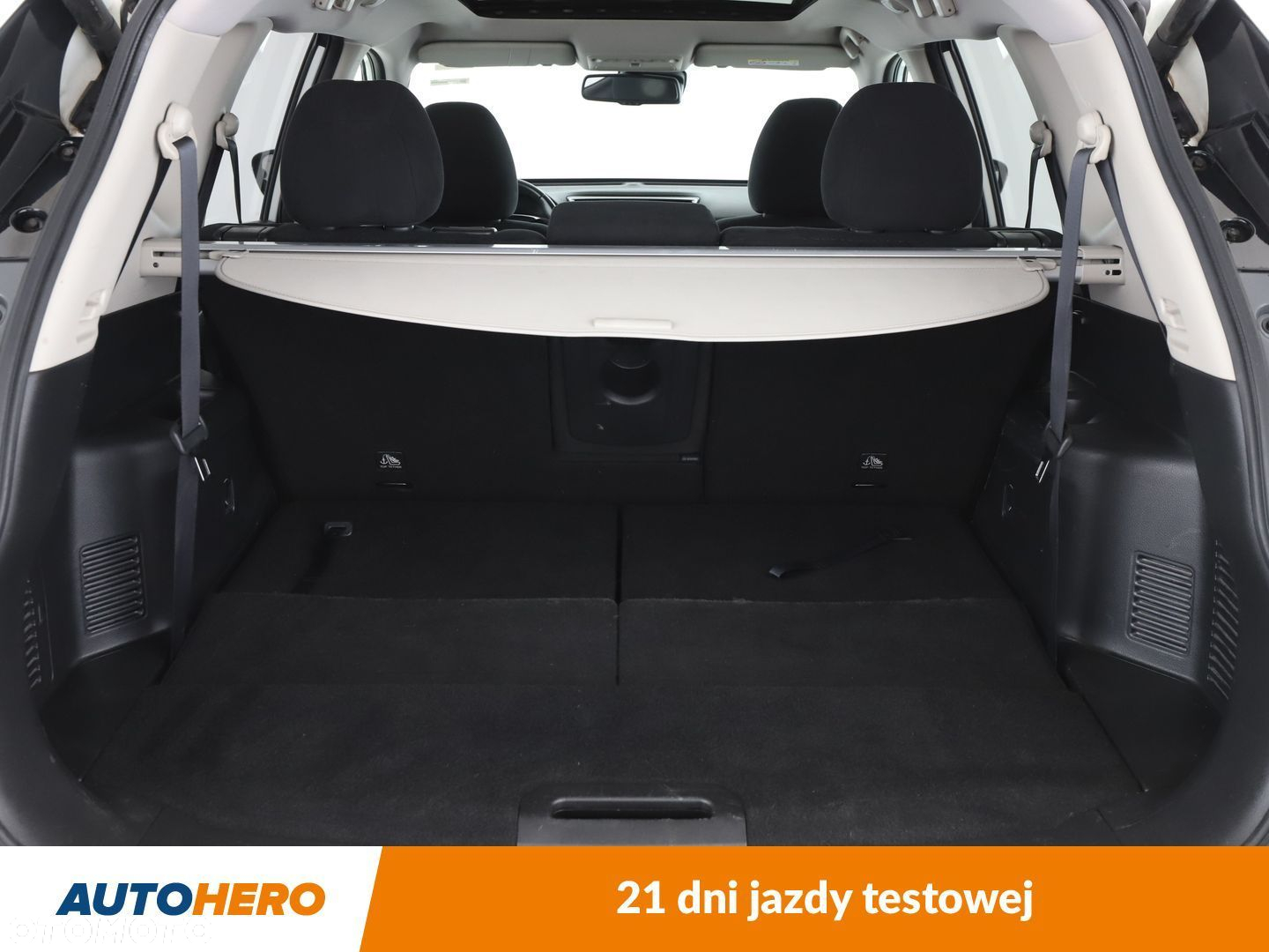 Nissan X-Trail 1.6 DCi N-Connecta 2WD EU6 - 17