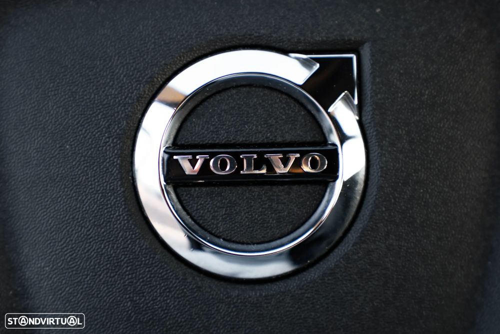 Volvo XC 40 - 44