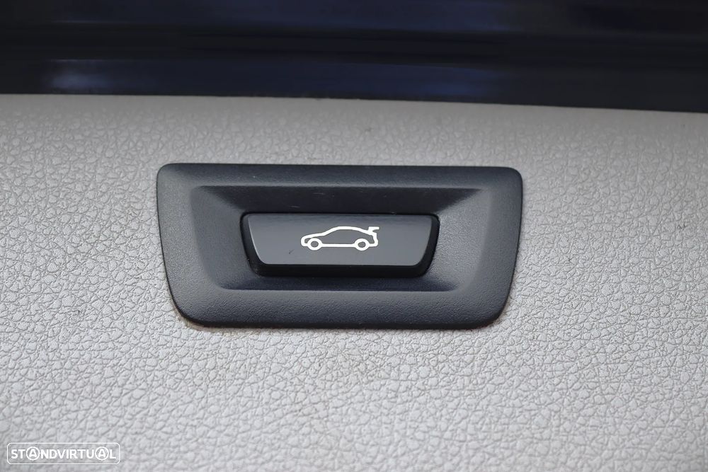 BMW 318 d Aut. Luxury Line - 5