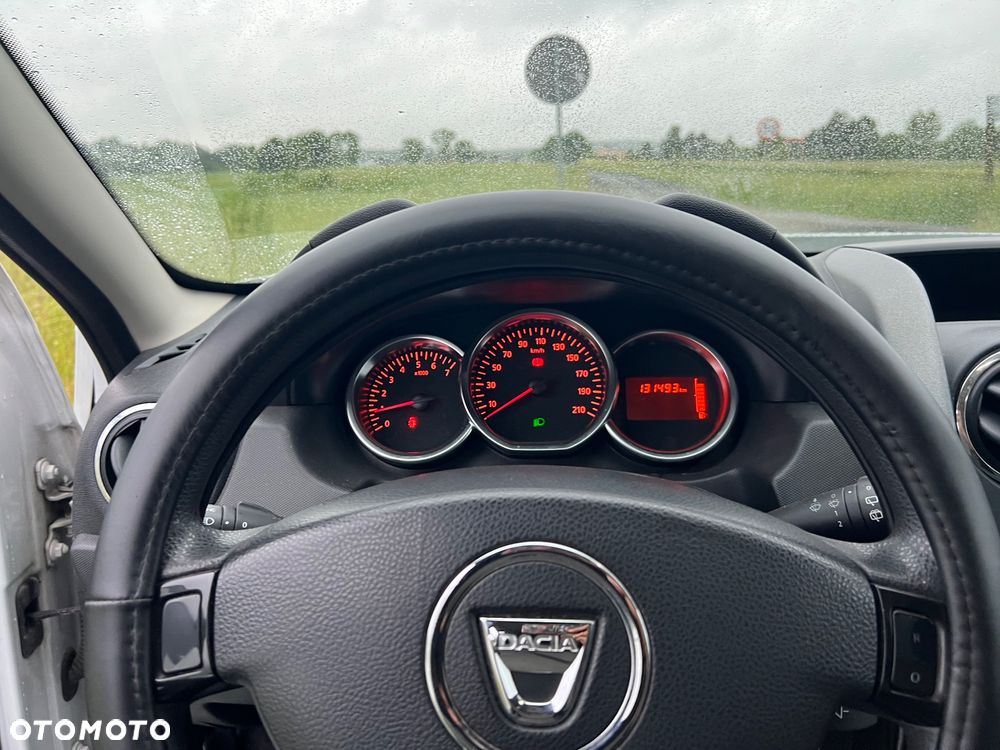 Dacia Duster 1.6 SL Aventure - 12