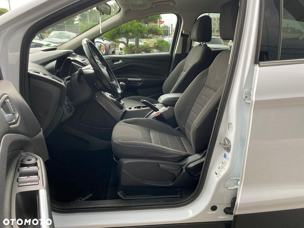 Ford Kuga 2.0 TDCi 2x4 Trend - 9